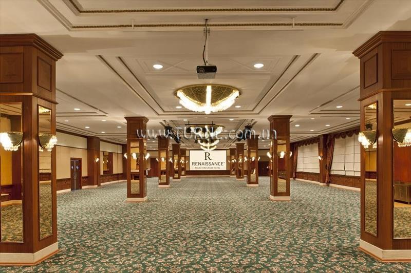Готель Polat Renaissance Erzurum 5*