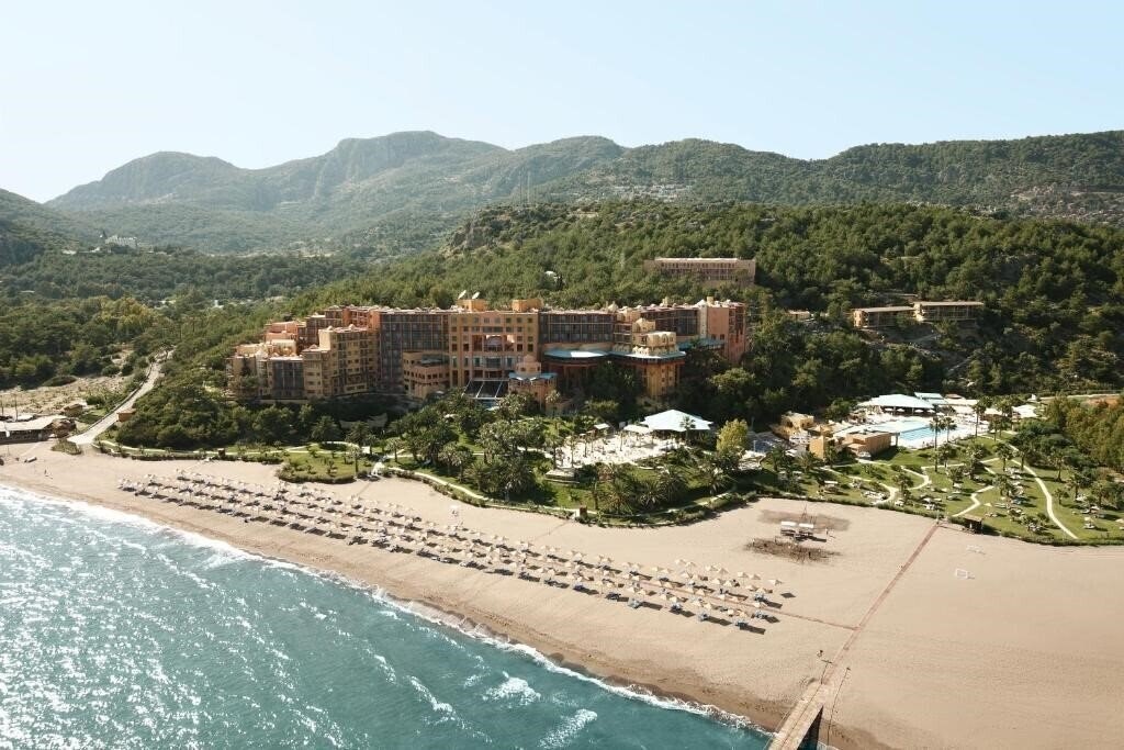 Отель Robinson Sarigerme Park 4*