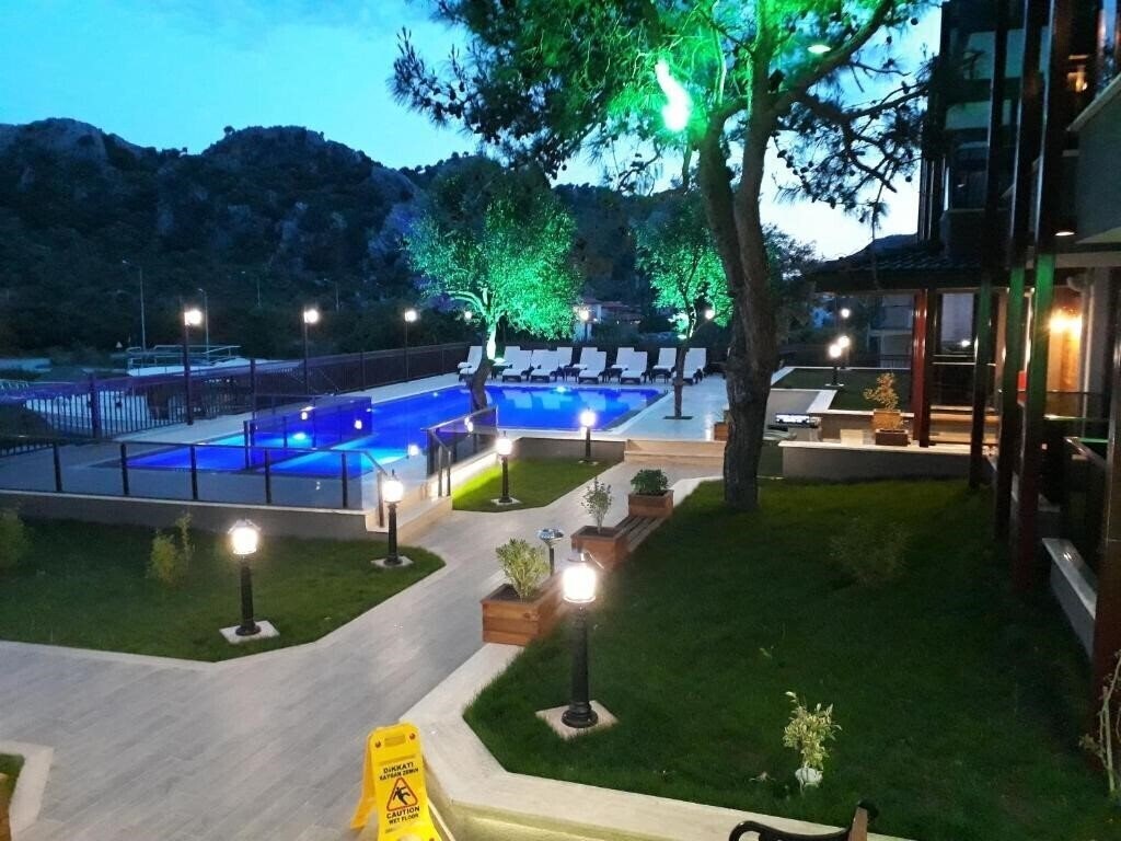Отель The Sarigerme Inn 3*