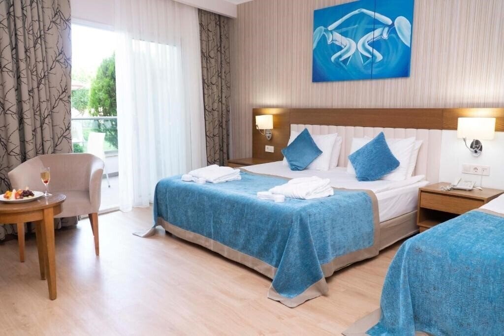 Готель Adalya Ocean Deluxe 5*