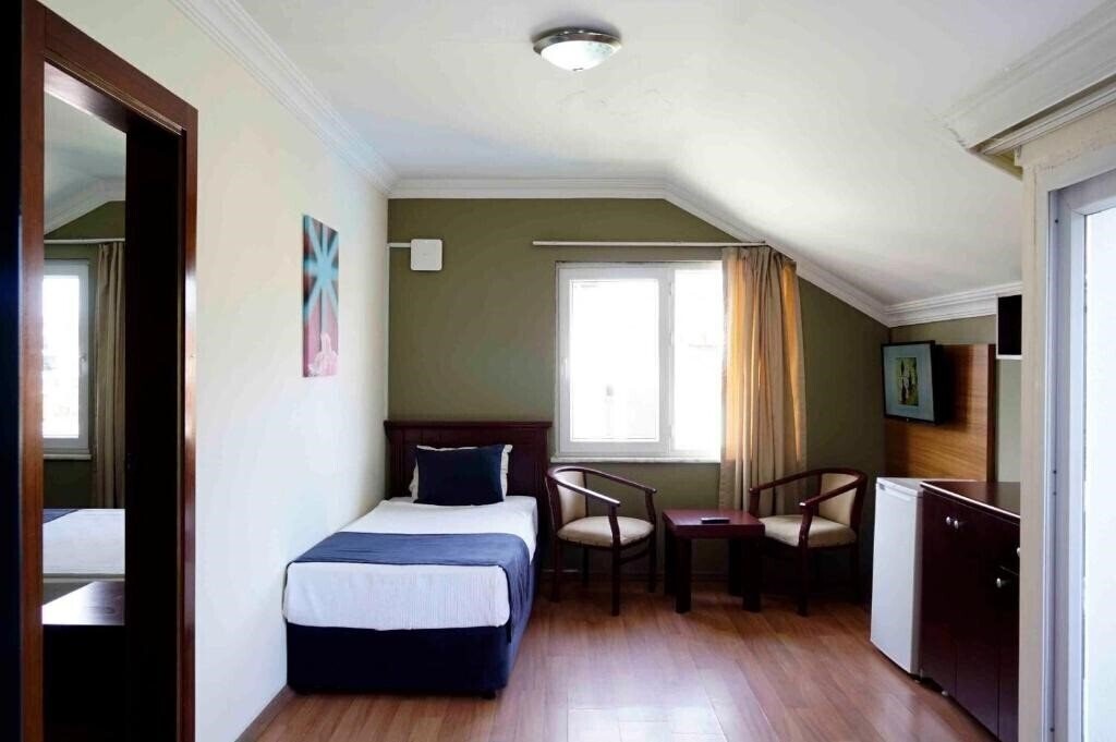 Картинка Sunlight Garden Hotel 3*