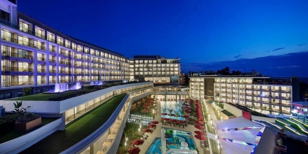 Готель The Sense Deluxe 5*