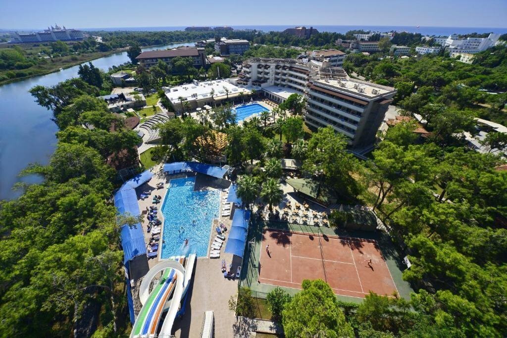 Готель Linda Resort Hotel 5*