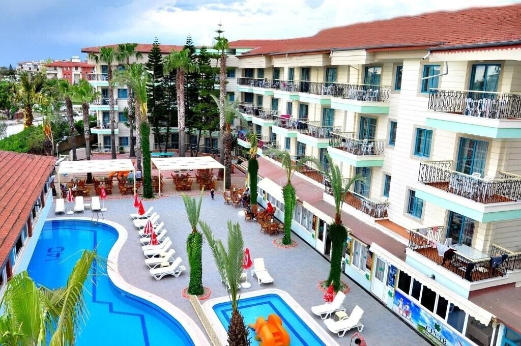 Отель Cinar Family Suite Hotel 3*