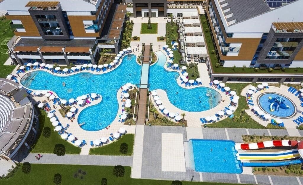 Готель Terrace Elite Resort 5*