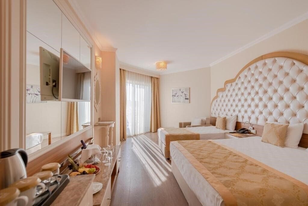 Фотографія Oz Hotels Side Premium (ex. Side Premium Hotel) 5*