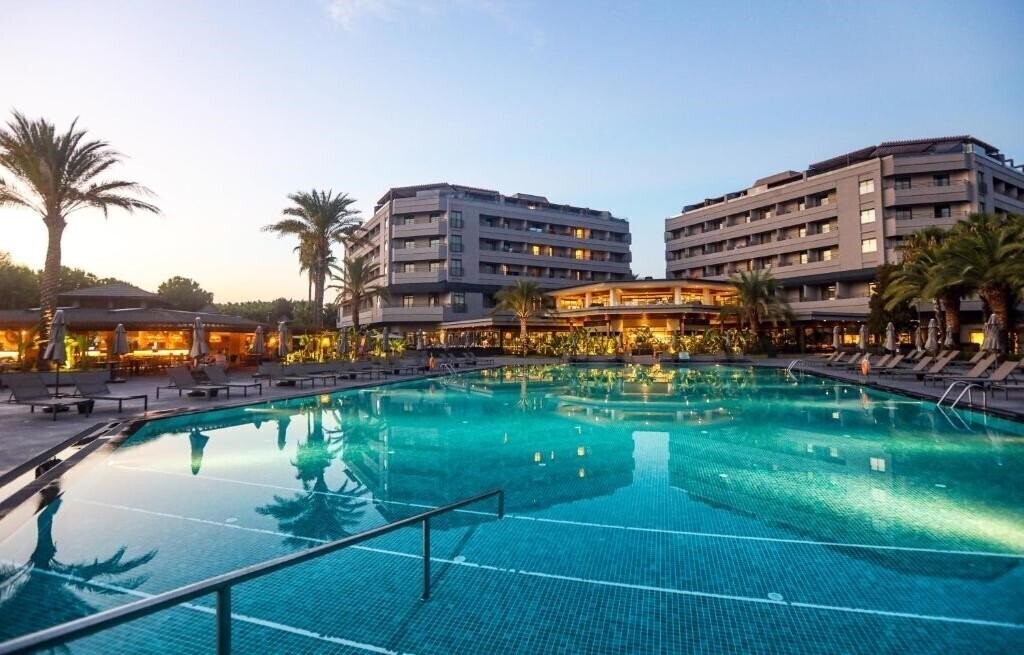 Готель Miramare Beach Hotel (ex. Miramare Beach) 5*