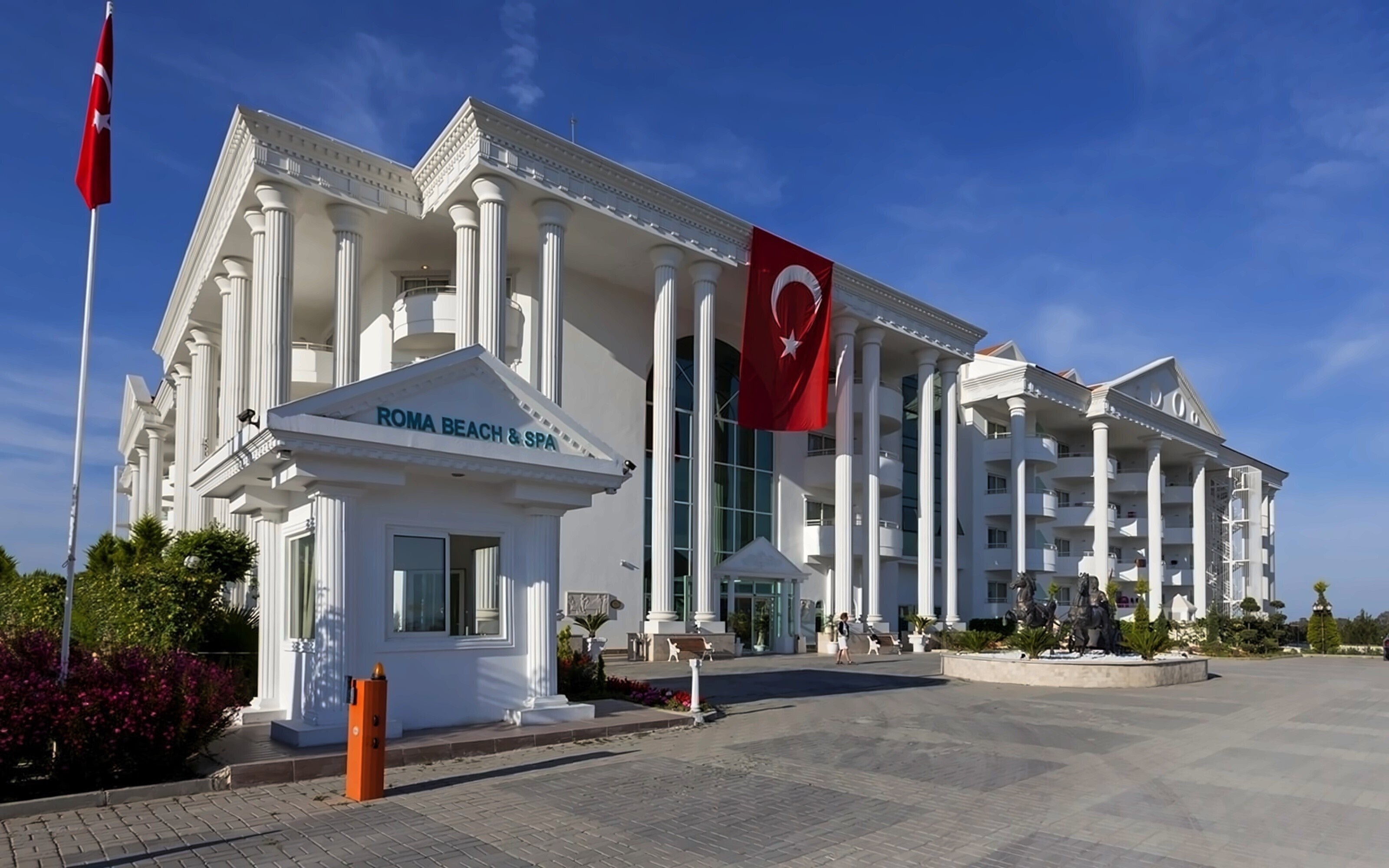 Отель Roma Beach Resort & SPA 5*
