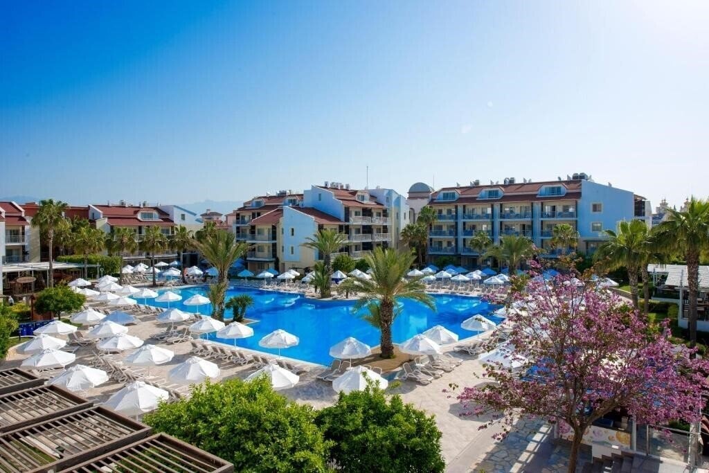 Готель Barut B Suites (ex. Family Life Side by Barut Hotels) 4*