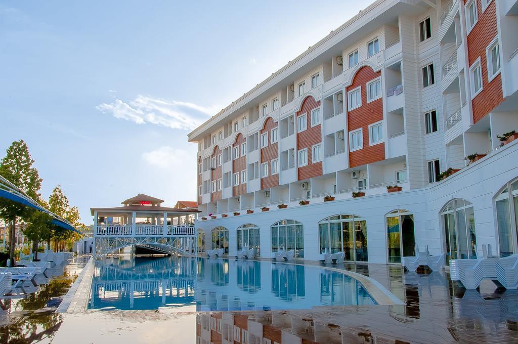 Фотографія Desire Resort Hotel 4*