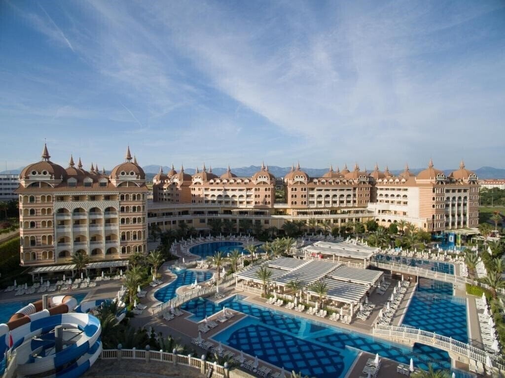 Готель Royal Alhambra Palace 5*