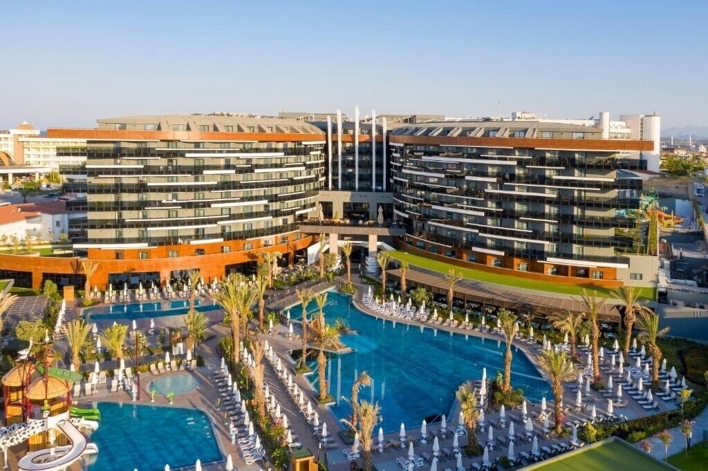 Отель Kirman Hotels Calyptus Resort & SPA 5*