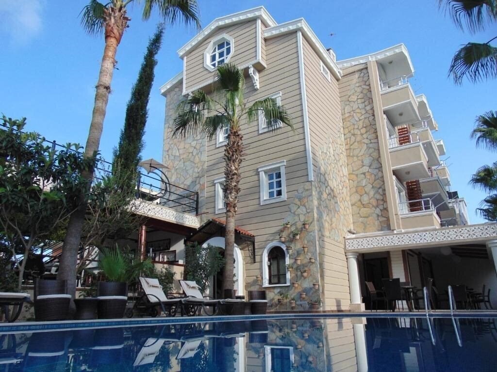 Готель Nergiz Boutique Hotel 3*