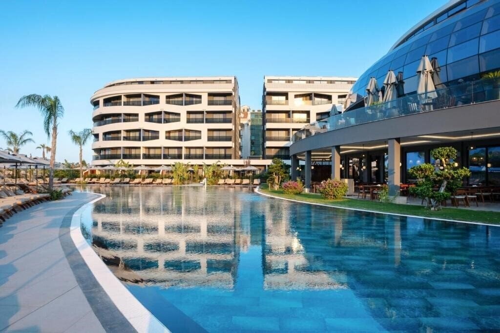 Готель Liu Resorts 5*