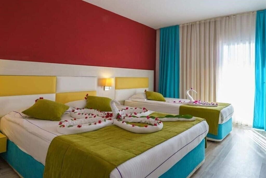 Зображення Side Win Hotel & SPA (ex. Blue Paradise Side) 4*
