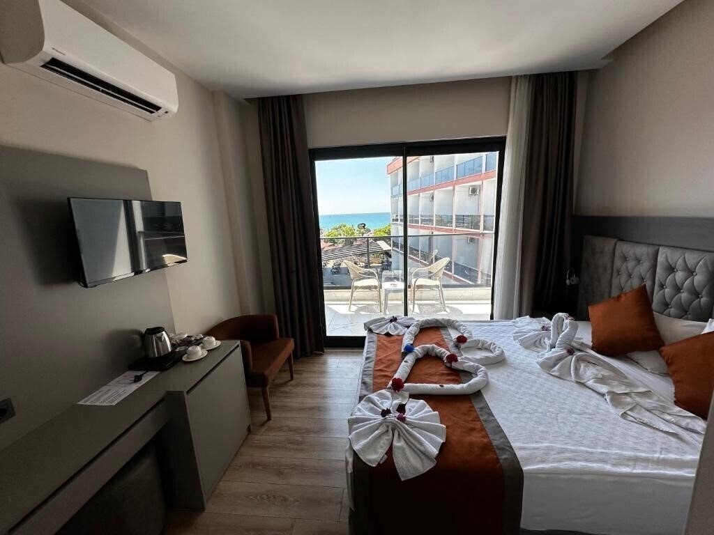Фото Side Golden Rock Hotel & Spa 4*