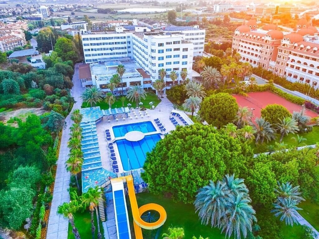 Готель Sural Resort Hotel 5*