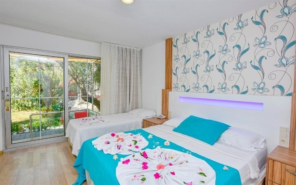 Изображение Clover Magic Altinkum Park Side (ex. Altinkum Park Hotel) 3*