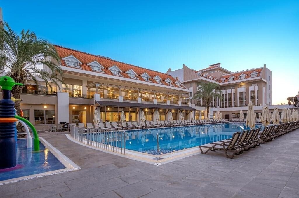 Отель Side Story Resort & SPA Hotel 4*