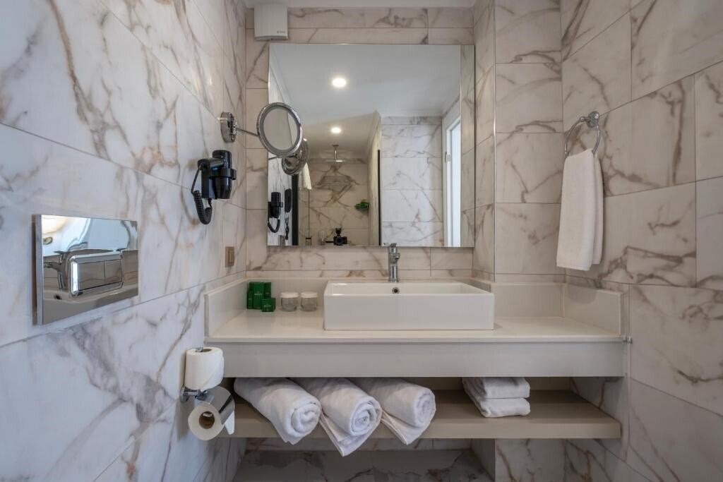 Фото La Benata Hotel 5*