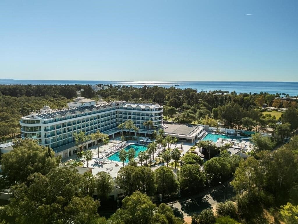 Отель Berry Blue Hotel 5*