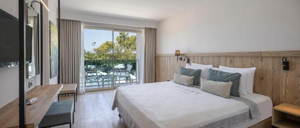 Фото Berry Blue Hotel 5*