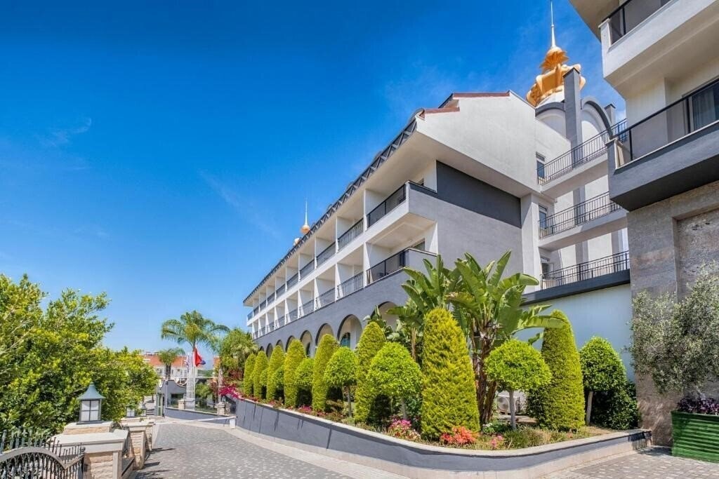 Фотография Well Palace Side 5*