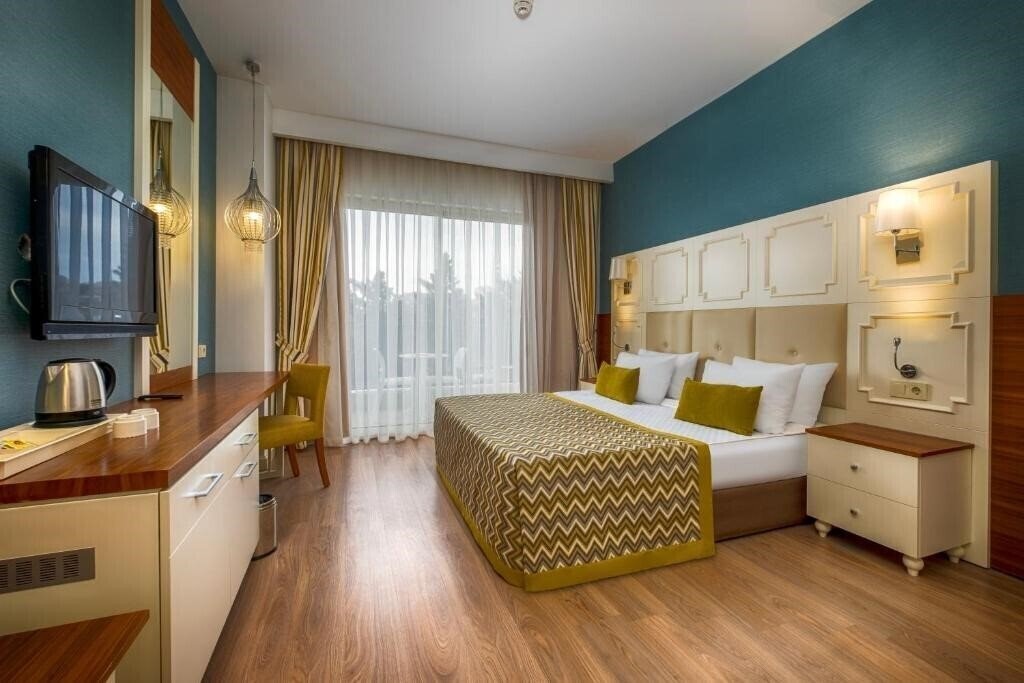 Зображення Well Palace Side (ex. Side Crown Charm Palace Hotel) 5*