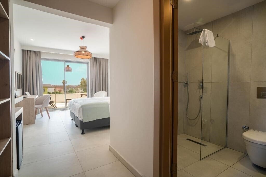 Зображення Victoria Princess Hotel 4*