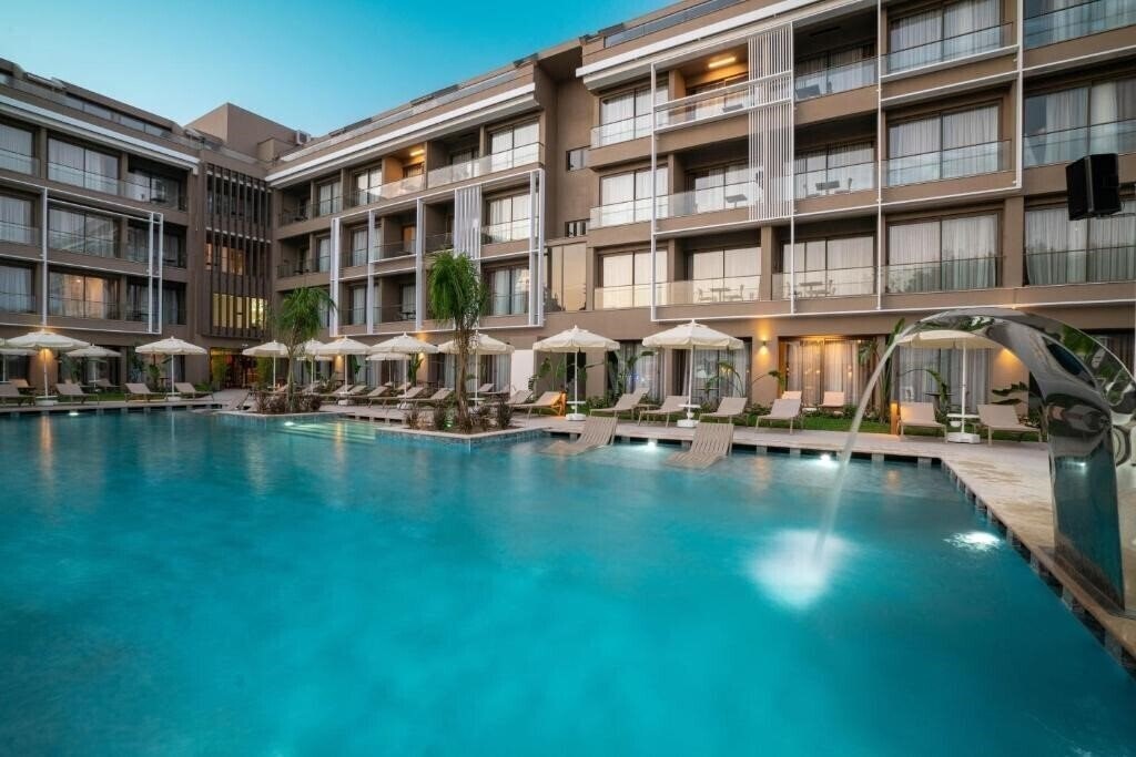 Готель Prive Suite Side & SPA 3*