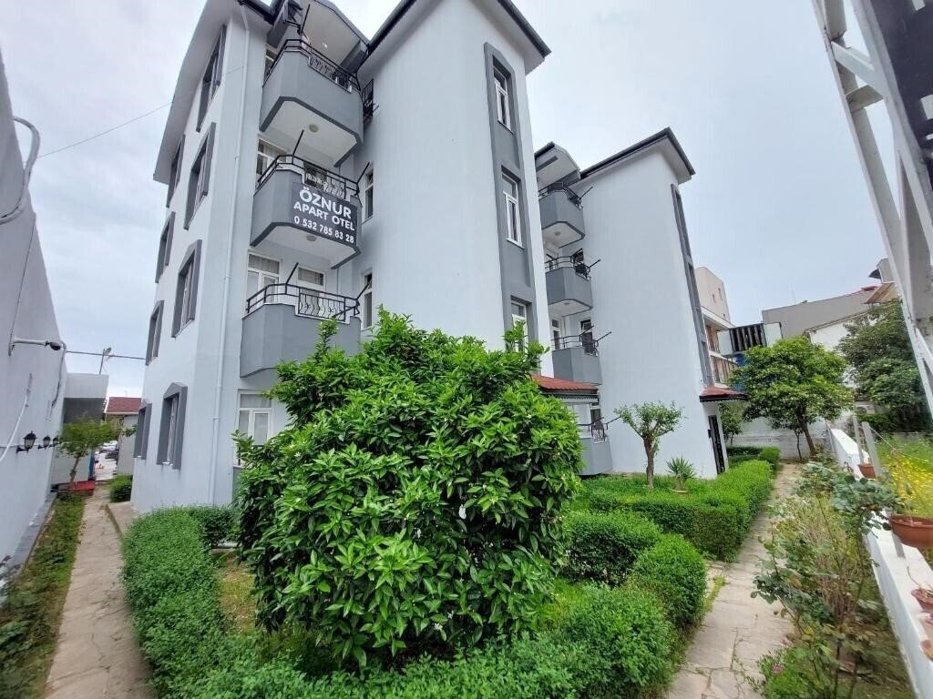 Готель Oznur Apart Otel 3*