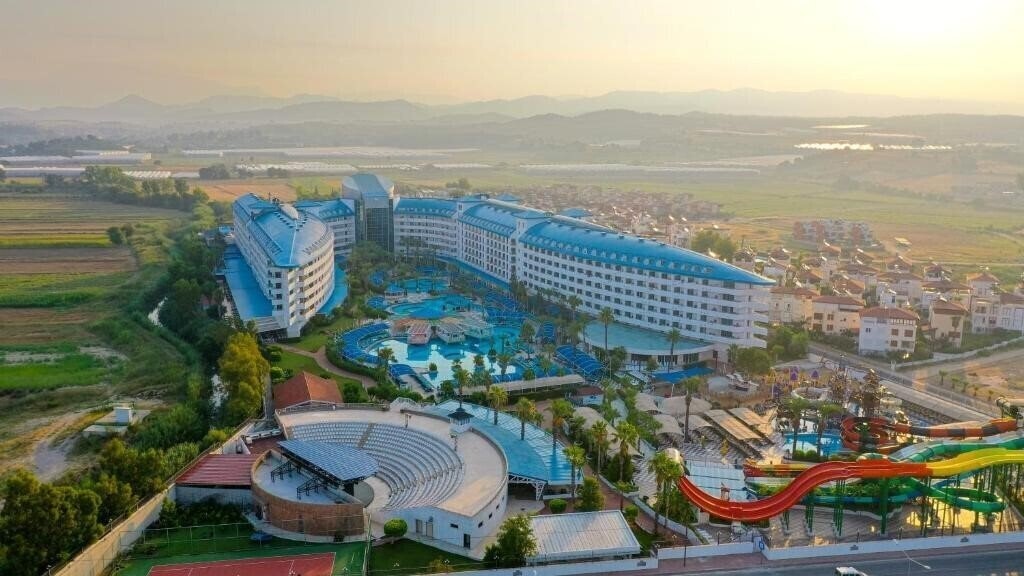 Готель Crystal Admiral Resort Suites & SPA 5*