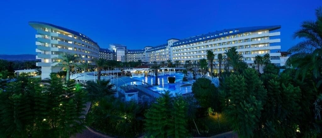 Фотографія Crystal Admiral Resort Suites & SPA 5*