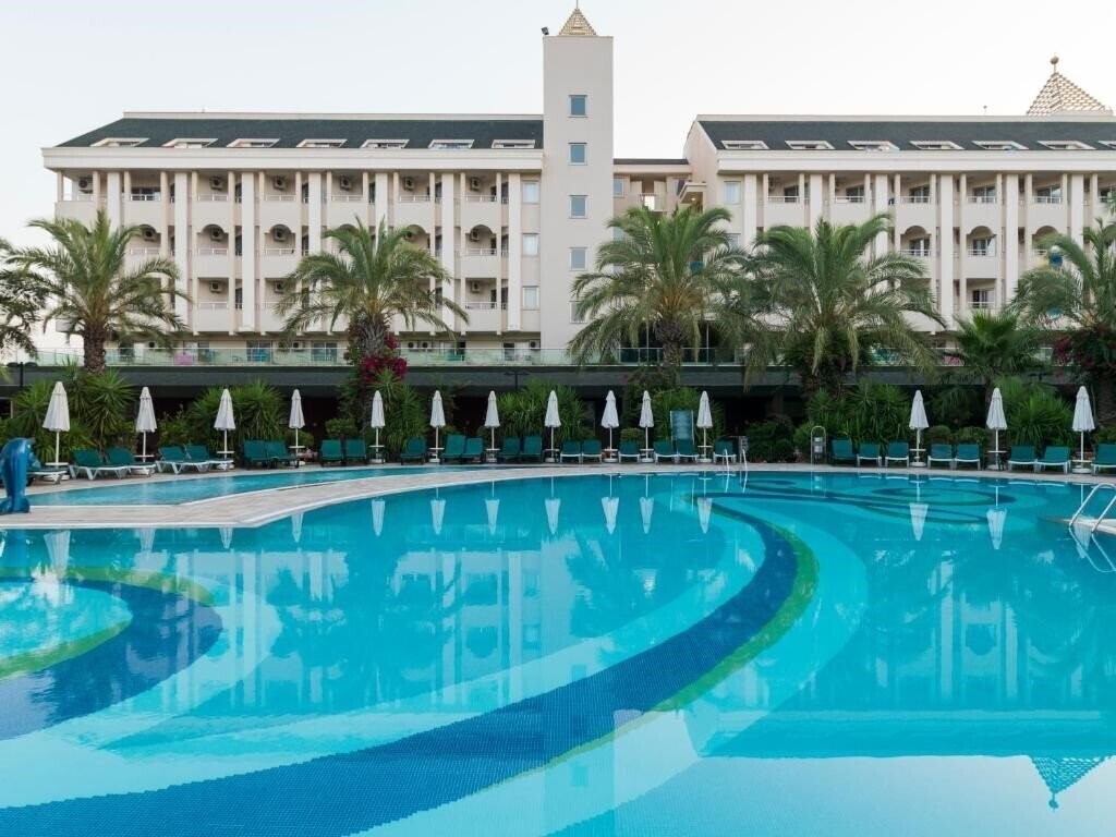 Готель Calimera Hane Garden 5*