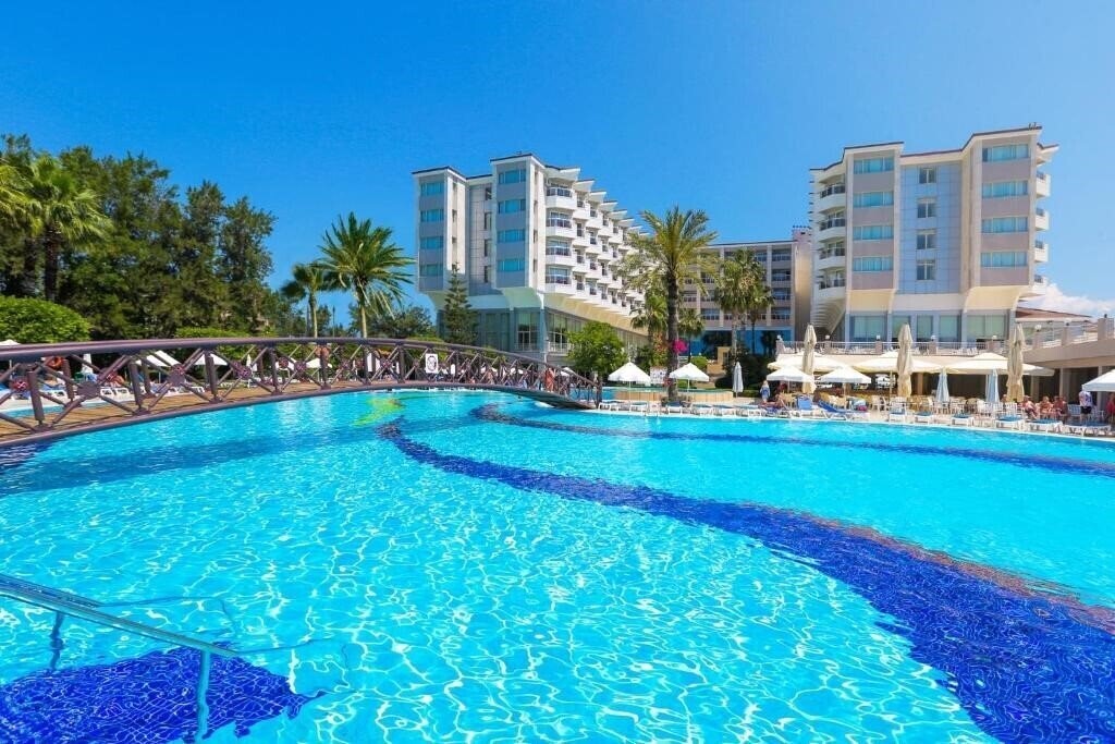 Фото Terrace Beach Resort 5*
