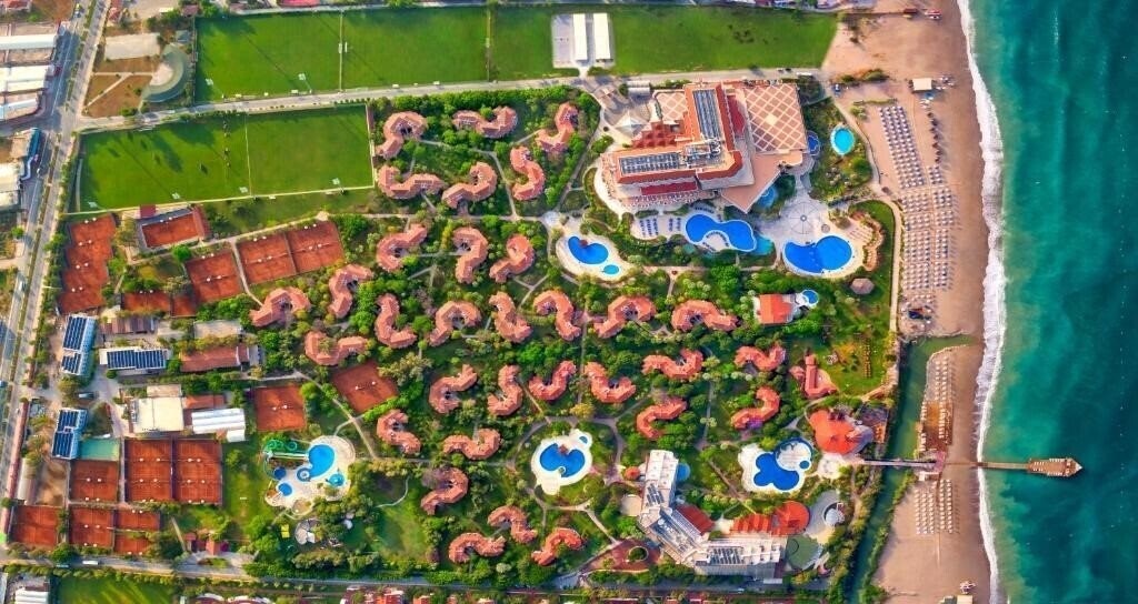 Отель Sunrise Resort Hotel 5*