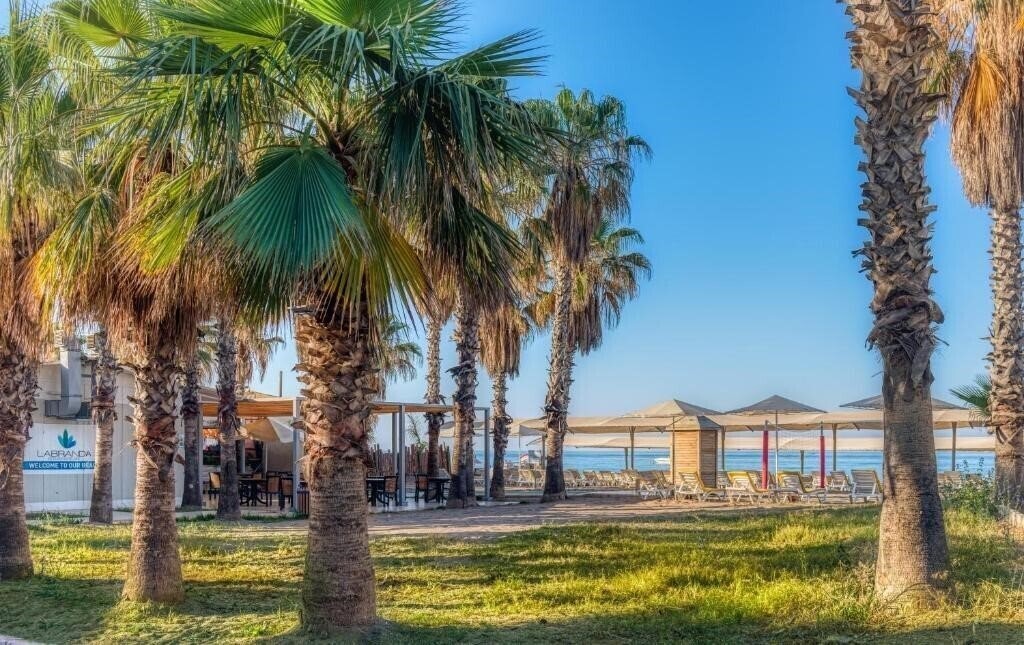 Фотографія Euphoria Excelsior Hotel 4*