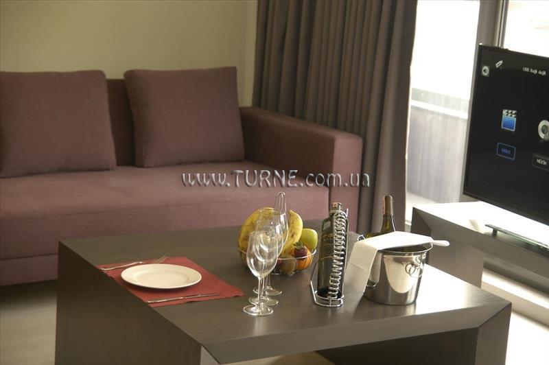 Готель Caratpark 4*