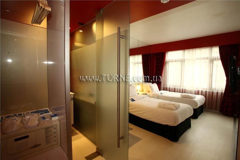 Фотографія L1 Hotel 4*