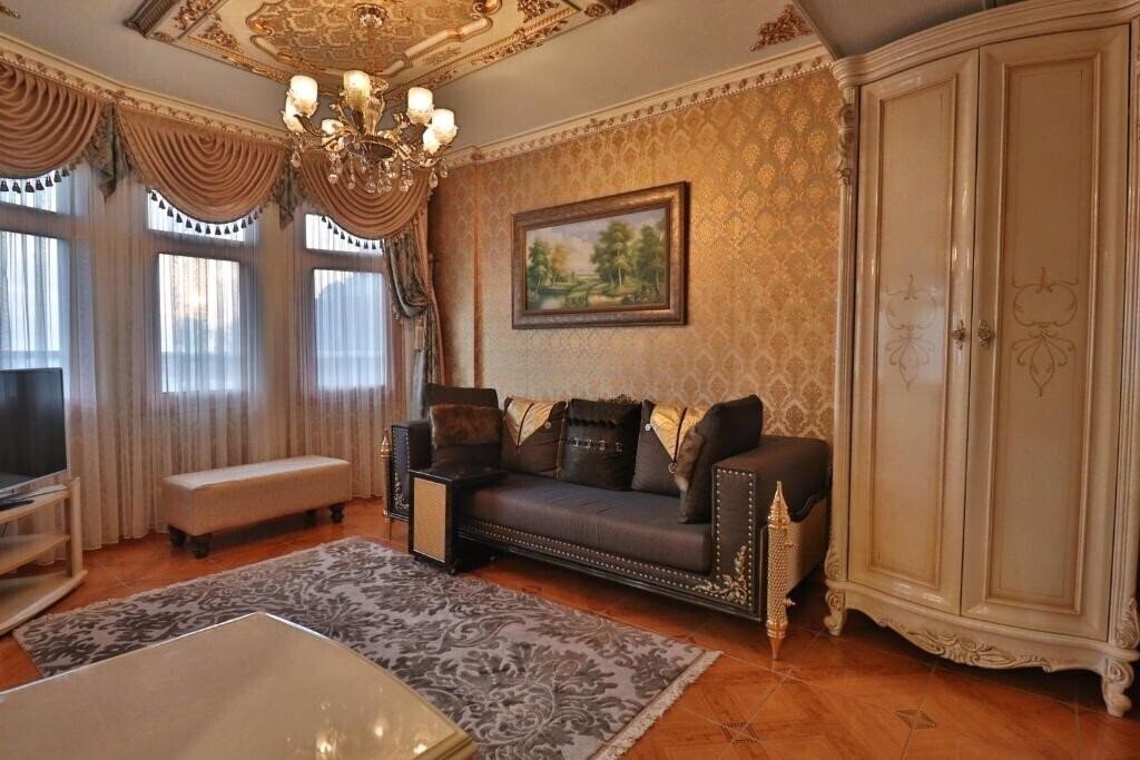 Картинка Blue House Hotel & Rooftop 3*