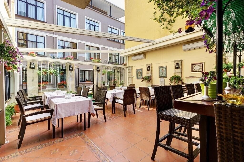 Картинка Arena Hotel 4*