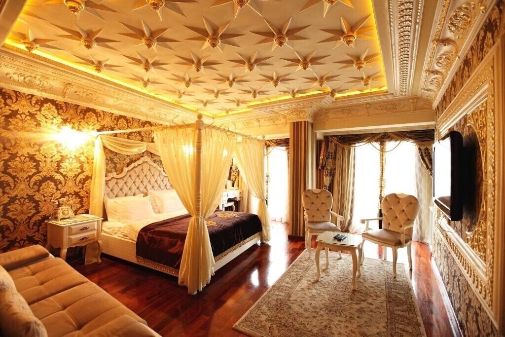 Фото Deluxe Golden Horn Hotel 4*