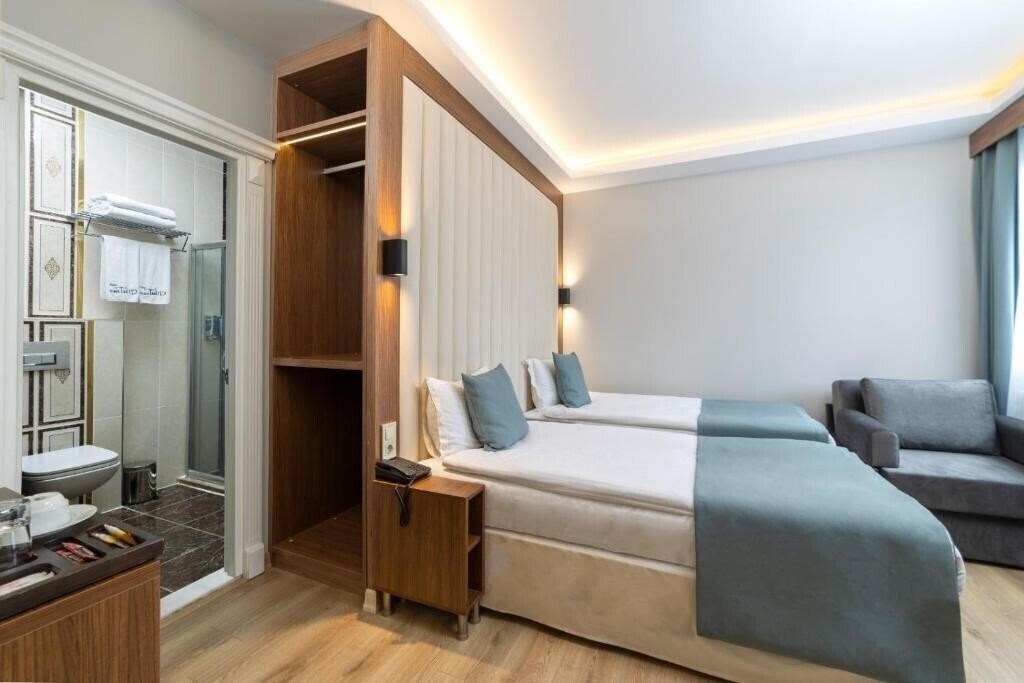 Фотография Black Tulip Hotel 4*