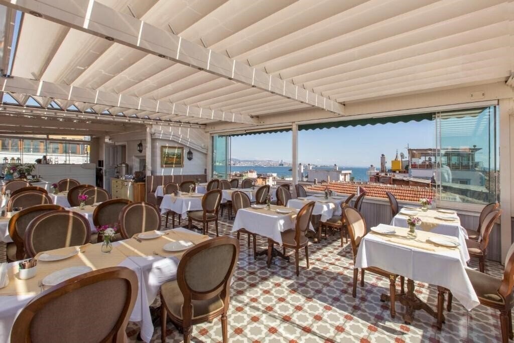 Изображение Darussaade Hotel Restaurant 4*