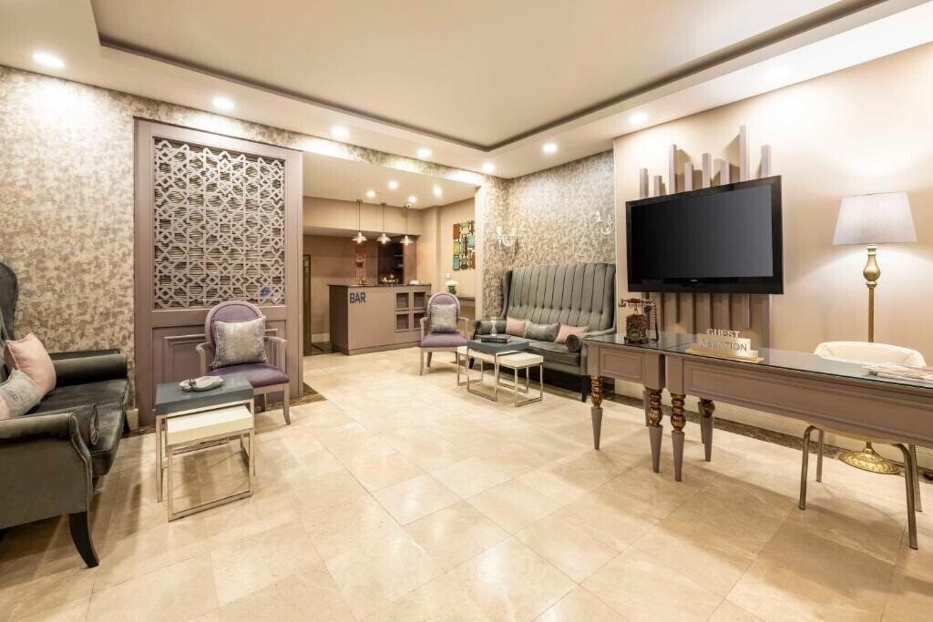 Изображение Raymond Hotel 3*