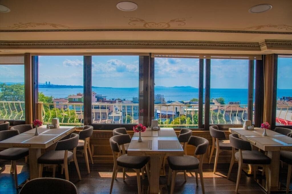 Фото Kaftan Hotel 3*