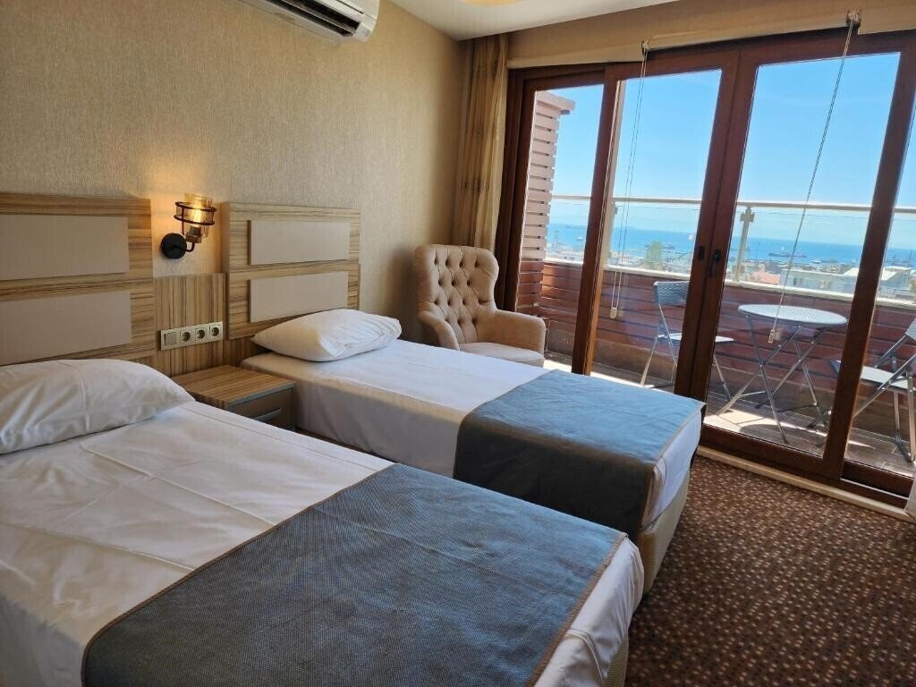 Отель Nanda Hotel 4*