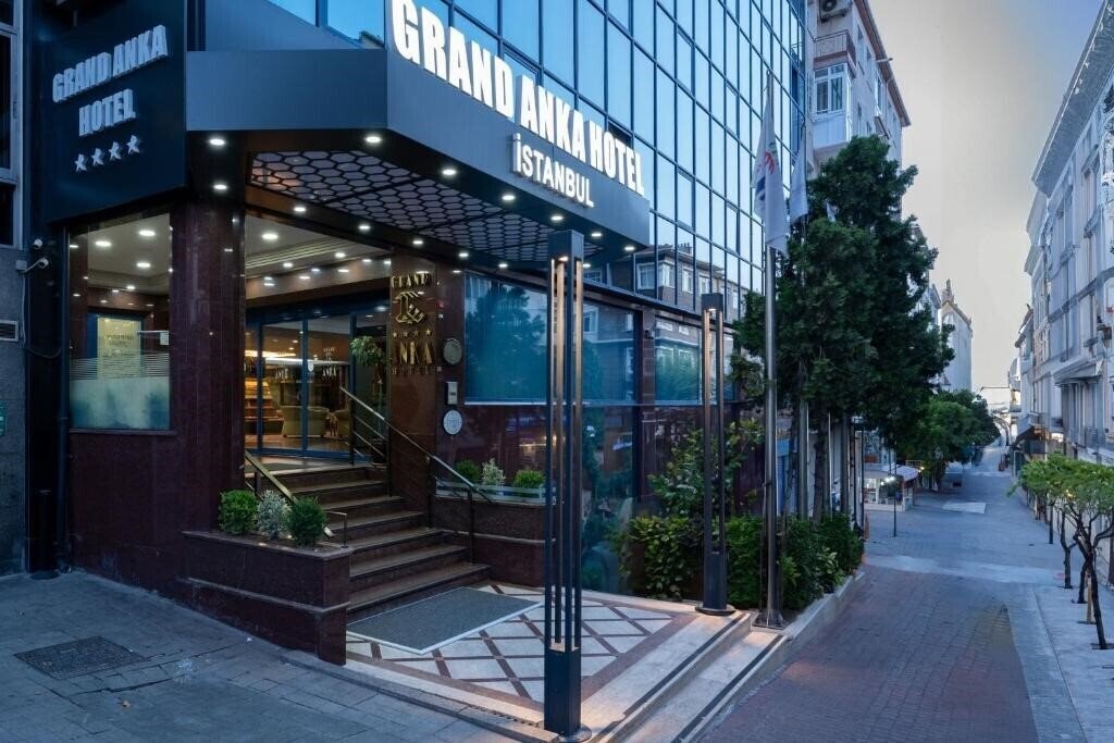 Готель Grand Anka 4*