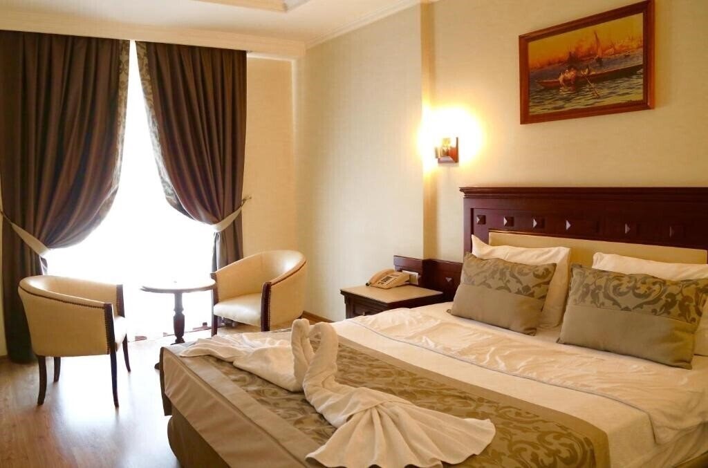 Фото Blue World Hotel 4*