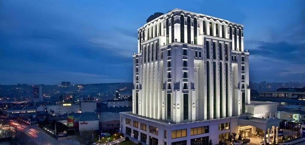 Отель Rotta Hotel Istanbul (ex. Retaj Royale Istanbul) 5*